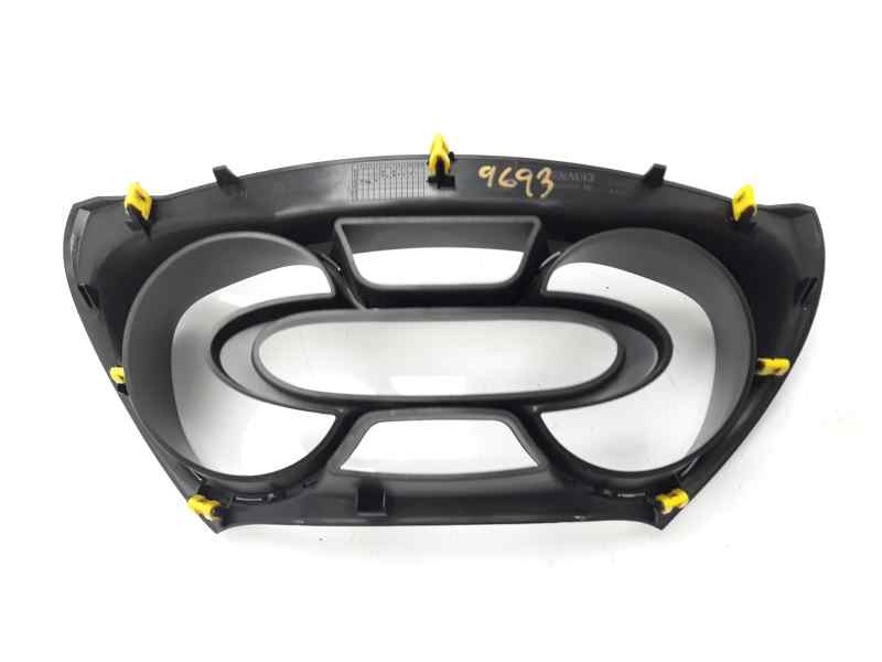 Recambio de moldura para renault captur zen referencia OEM IAM 682507178R  