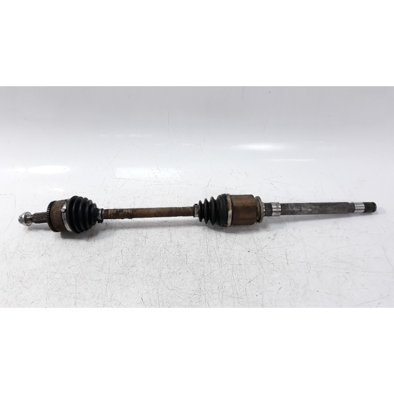 Recambio de transmision delantera derecha para land rover range rover sport 3.0 td v6 cat referencia OEM IAM LR025872 R2313 TDB5