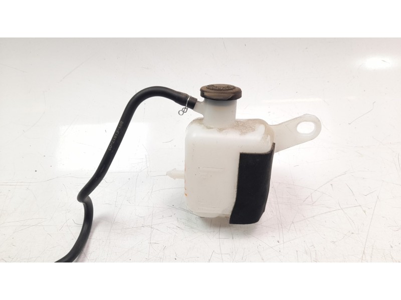 Recambio de deposito expansion para yamaha x-max 125 referencia OEM IAM B9YF187100  