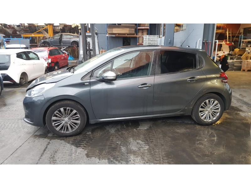 peugeot 208 del año 2017