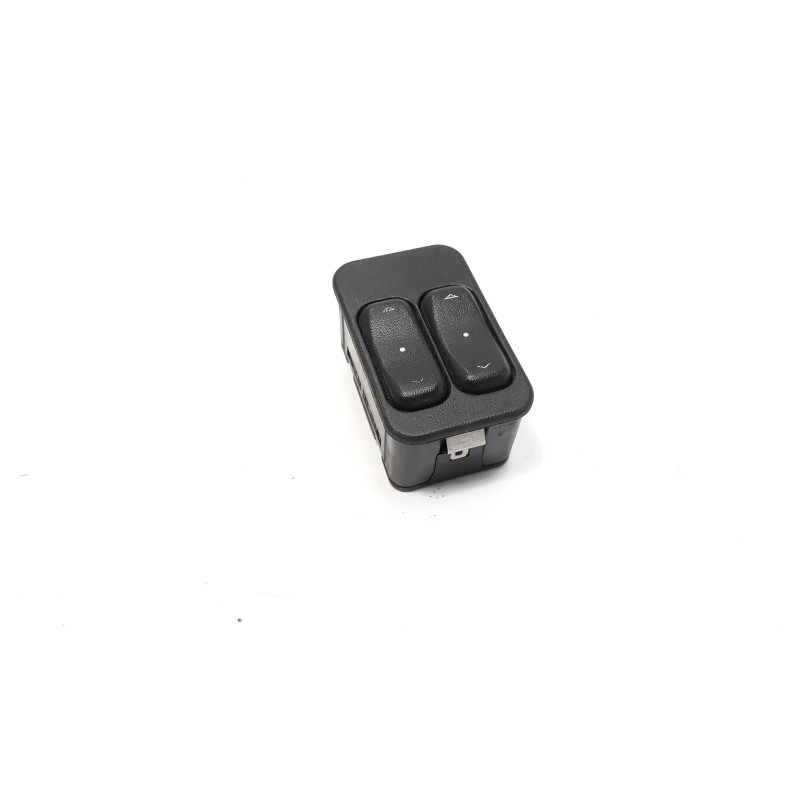 Recambio de mando elevalunas delantero izquierdo para opel corsa c 1.3 16v cdti cat (z 13 dt / ln9) referencia OEM IAM 13363202 