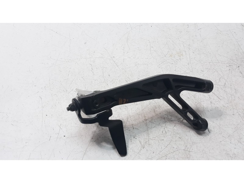 Recambio de estribo para yamaha yzf-r6 referencia OEM IAM B3L2744100  