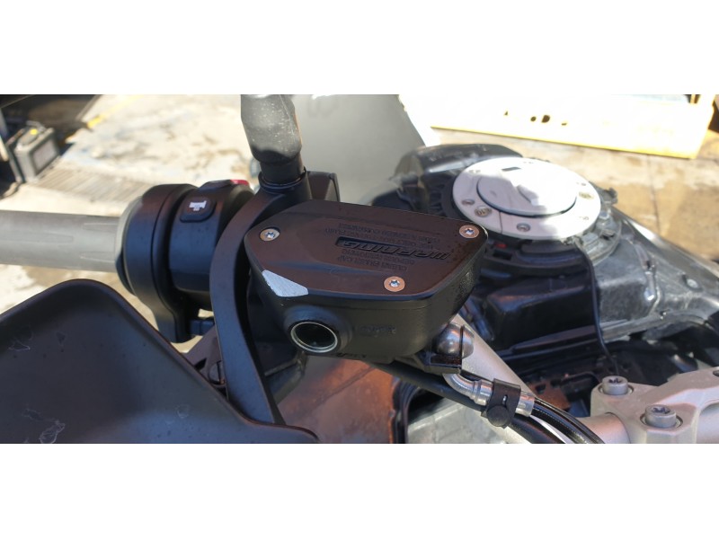 Recambio de bomba freno para bmw f 900 xr referencia OEM IAM 32728563845  