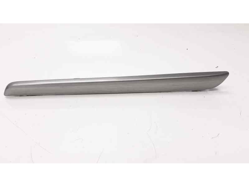 Recambio de moldura para renault megane iv berlina 5p zen referencia OEM IAM 684125999R  