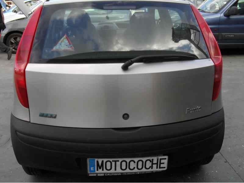 fiat punto berlina (188) del año 2000