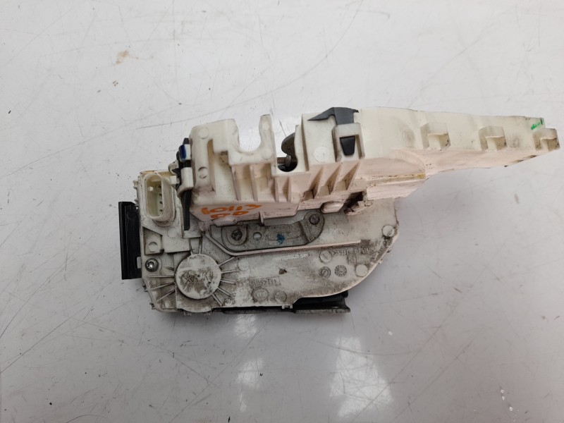 Recambio de cerradura puerta delantera derecha para fiat freemont (345) urban 4wd referencia OEM IAM 68039190AA  