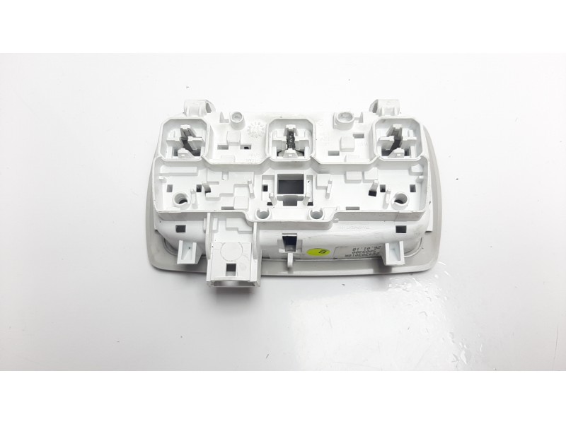 Recambio de luz interior para renault megane iv berlina 5p referencia OEM IAM 264303010R  