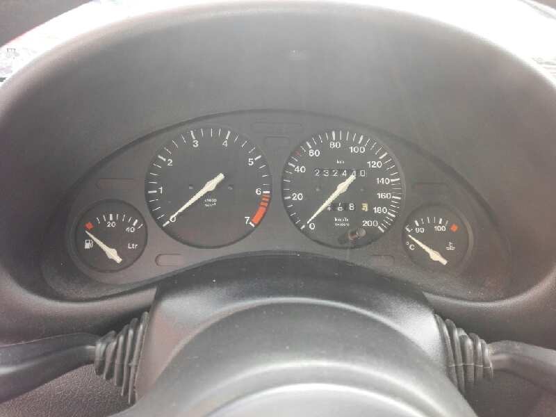 opel corsa b del año 1998