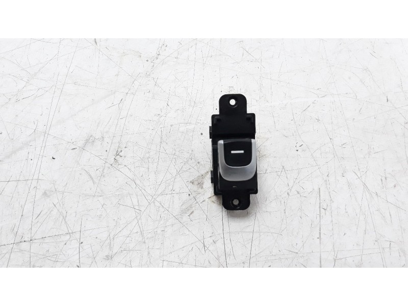 Recambio de mando elevalunas trasero izquierdo para kia optima 1.7 crdi cat referencia OEM IAM 93581D4000  