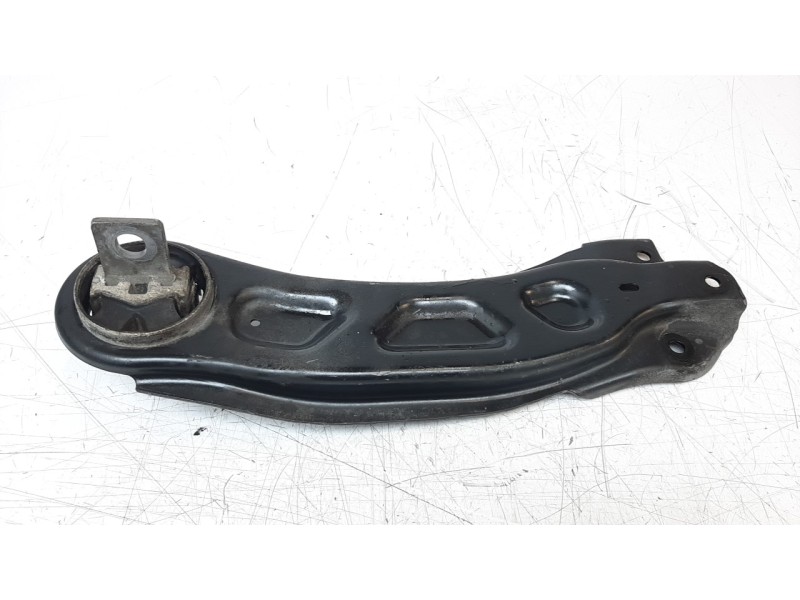 Recambio de brazo suspension superior trasero izquierdo para mercedes-benz clase a (w176) 1.5 cdi cat referencia OEM IAM A246350