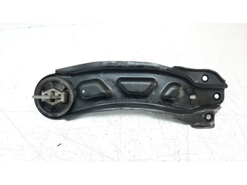Recambio de brazo suspension superior trasero izquierdo para mercedes-benz clase a (w176) 1.5 cdi cat referencia OEM IAM A246350