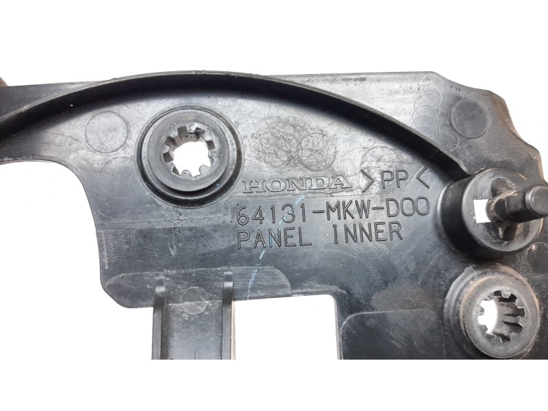 Recambio de moldura para honda nc 750 referencia OEM IAM 64131MKWD00  