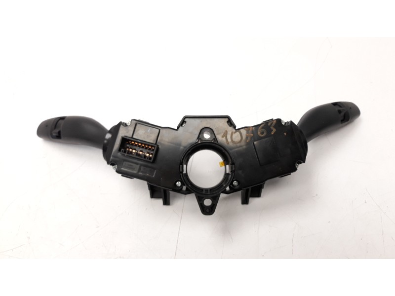 Recambio de mando multifuncion para kia optima 1.7 crdi cat referencia OEM IAM 93403D4910  