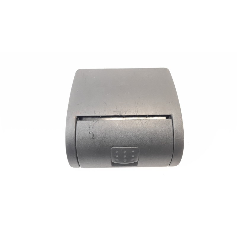 Recambio de cenicero para opel corsa c 1.3 16v cdti cat (z 13 dt / ln9) referencia OEM IAM 09114445  