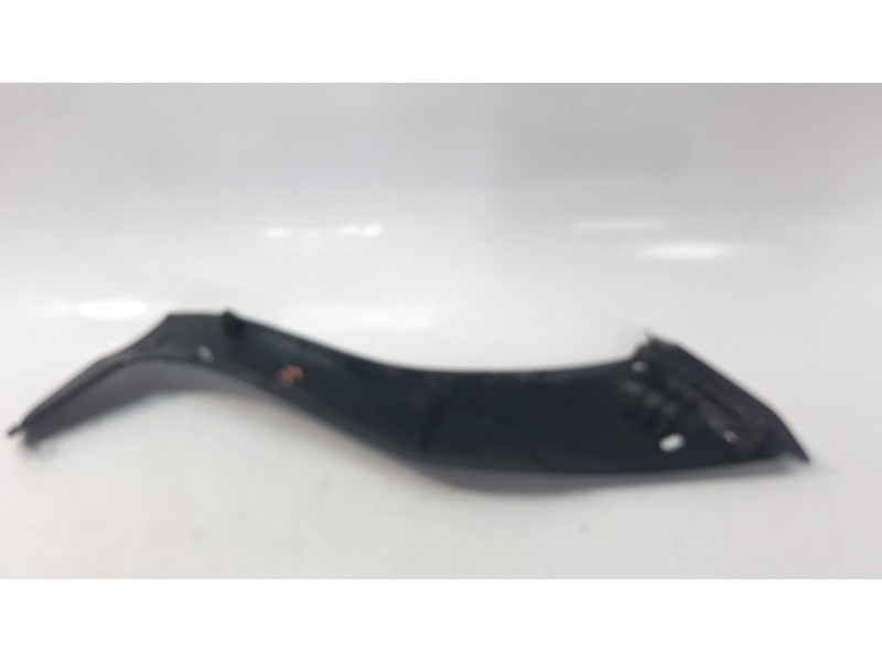 Recambio de moldura para yamaha x-max 125 referencia OEM IAM BL1F171100  