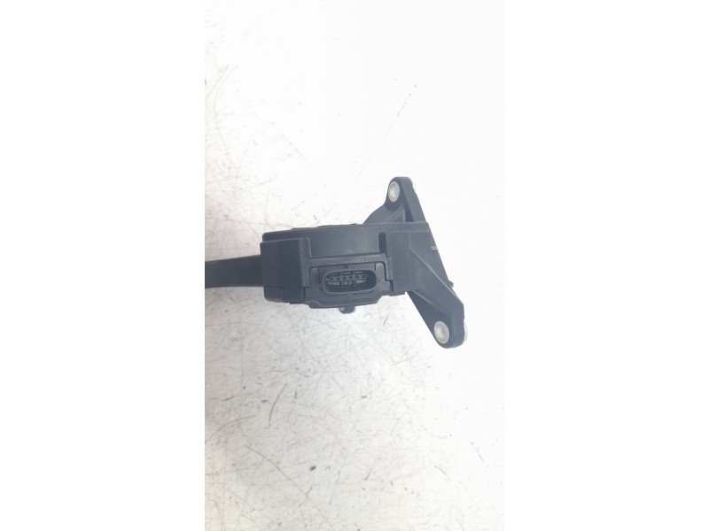 Recambio de potenciometro pedal para toyota c-hr hybrid gr sport referencia OEM IAM 78110F4022  