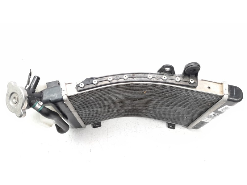 Recambio de radiador agua para bmw f 900 xr referencia OEM IAM 17119898404  