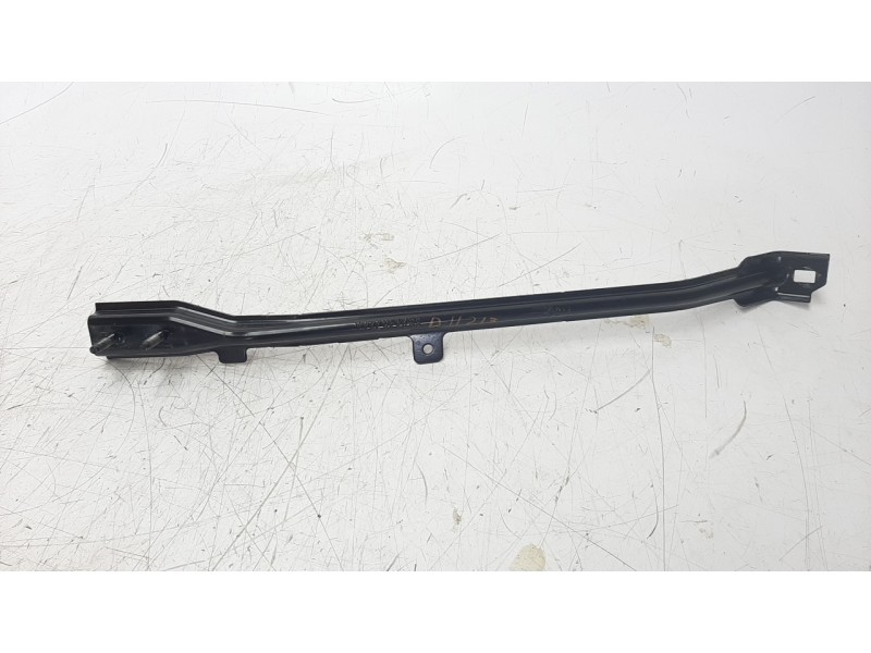 Recambio de travesaño superior para jeep compass ii 2.0 m-jet cat referencia OEM IAM 68244672AA  
