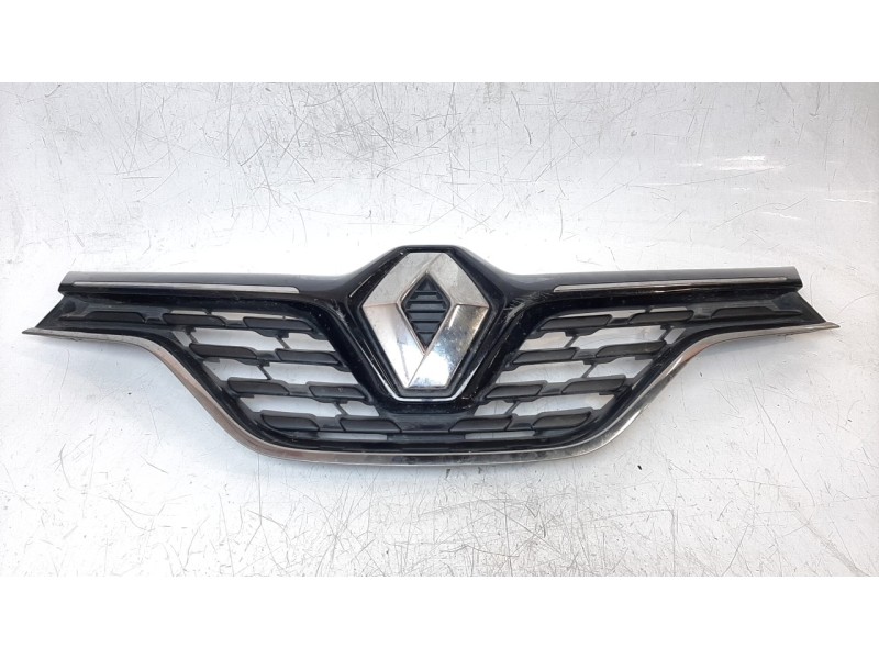 Recambio de rejilla delantera para renault captur zen referencia OEM IAM 623105565R  