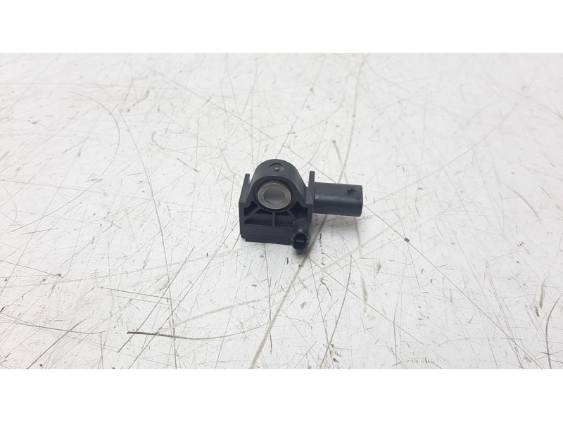 Recambio de sensor para jeep compass ii 2.0 m-jet cat referencia OEM IAM 68245081AA  