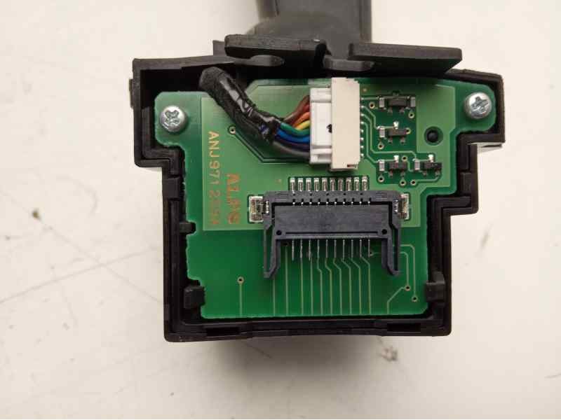 Recambio de mando limpia para volvo v40 kinetic referencia OEM IAM 31456041  