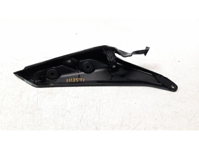 Recambio de moldura para ktm 390 duke 390 duke referencia OEM IAM 93008041100C1  