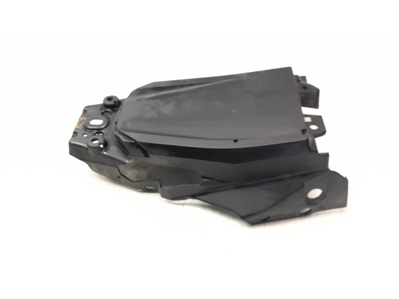 Recambio de moldura para ktm 390 duke 390 duke referencia OEM IAM JP181002  