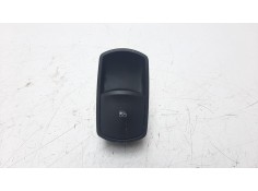 MANDO ELEVALUNAS DELANTERO DERECHO 13189333RW 