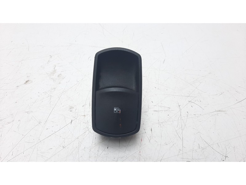 Recambio de mando elevalunas delantero derecho para opel corsa d 1.4 16v referencia OEM IAM 13189333RW  