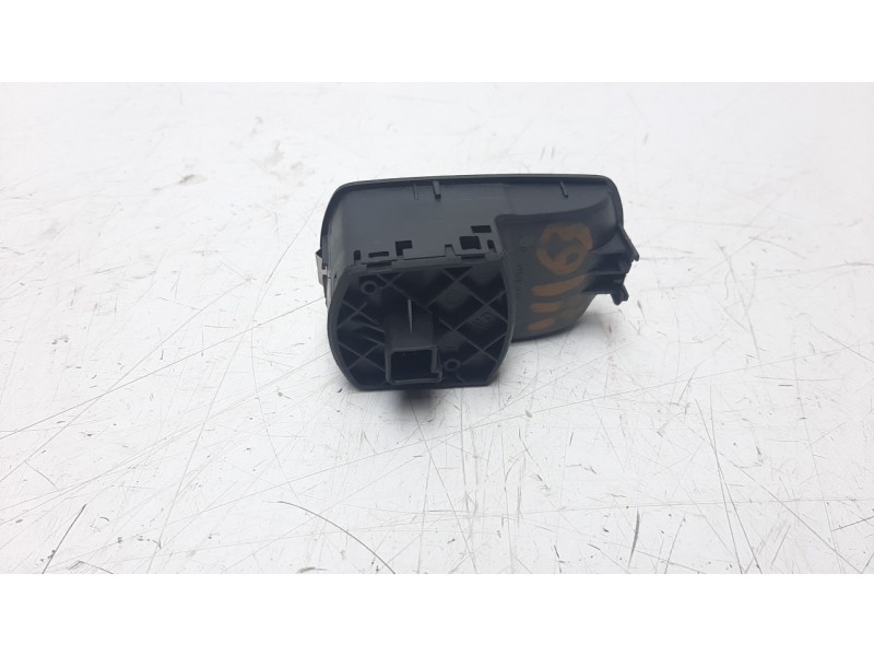 Recambio de mando elevalunas delantero derecho para opel corsa d 1.4 16v referencia OEM IAM 13189333RW  