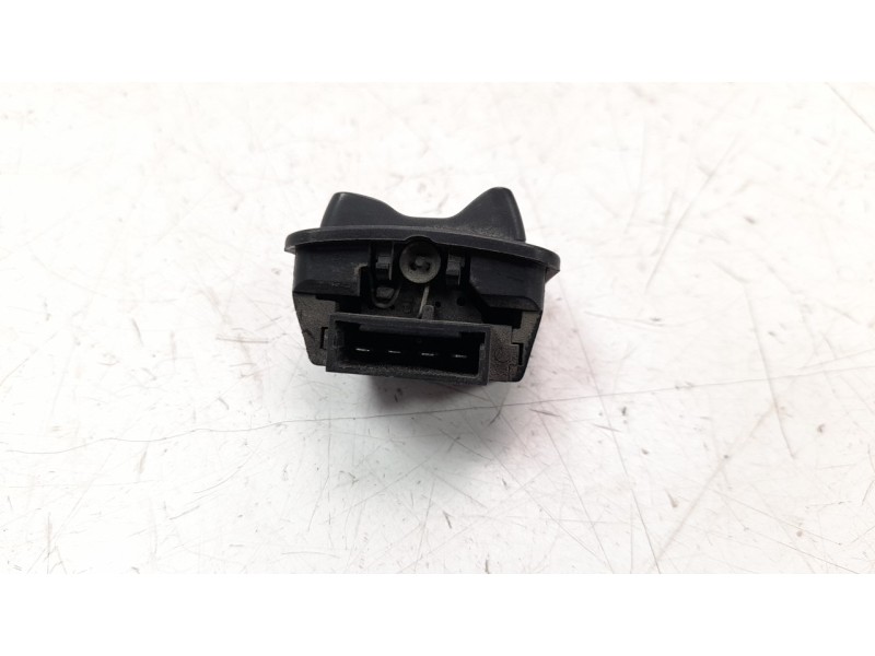 Recambio de mando luces para piaggio (vespa) x9 referencia OEM IAM 0711  