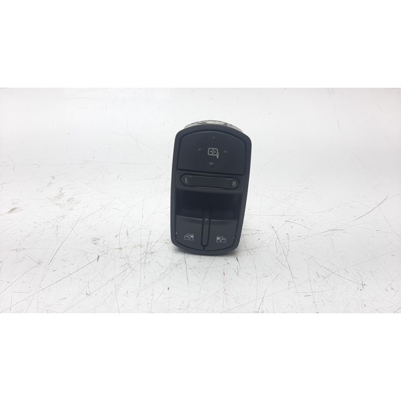 Recambio de mando elevalunas delantero izquierdo para opel corsa d 1.4 16v referencia OEM IAM 13258521AA  