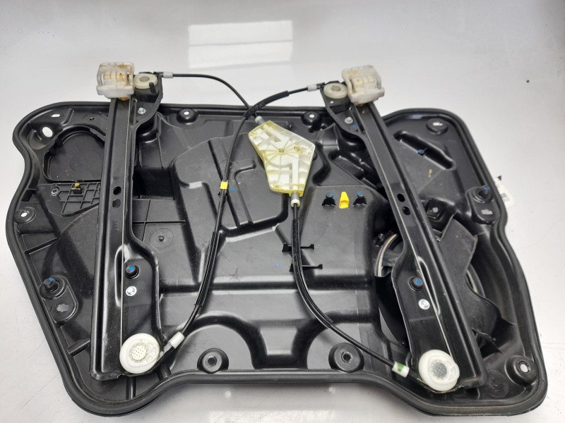 Recambio de elevalunas delantero derecho para fiat freemont (345) urban 4wd referencia OEM IAM 68209827AB  