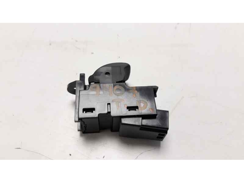Recambio de mando elevalunas trasero derecho para volvo v40 kinetic referencia OEM IAM 31394840  