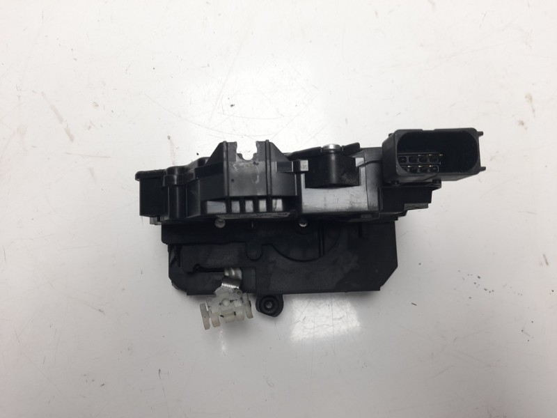 Recambio de cerradura puerta delantera izquierda para opel corsa e expression referencia OEM IAM 13431841  