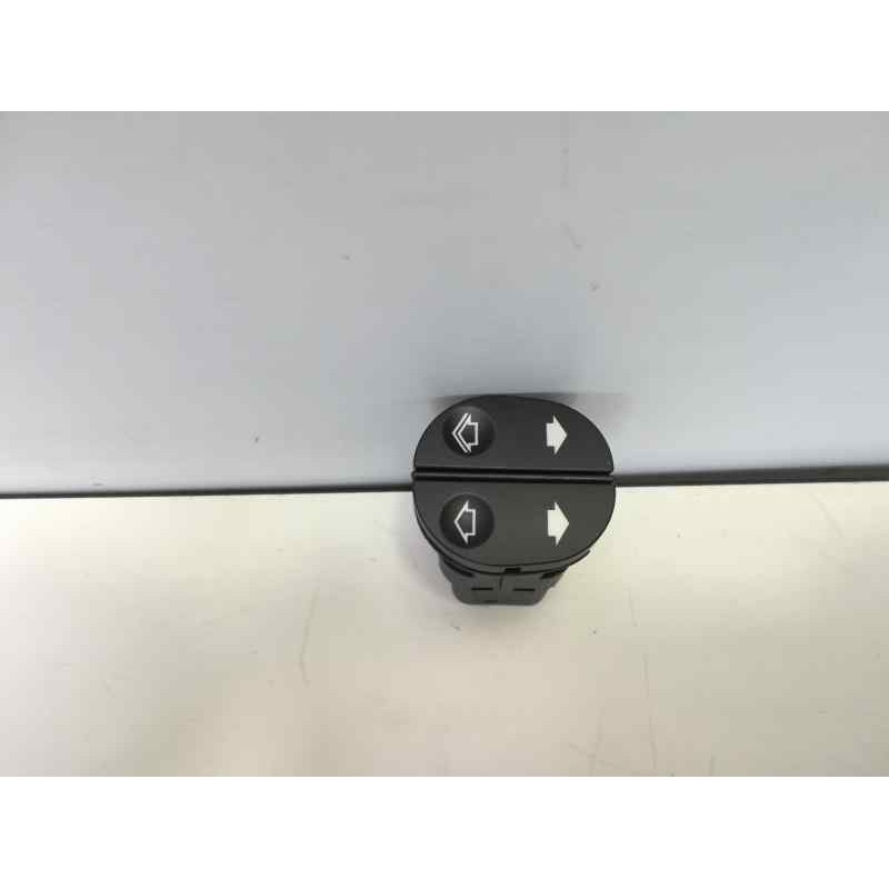 Recambio de maneta elevalunas delantera izquierda para ford fiesta (cbk) referencia OEM IAM 1363668 EWSFR007 IAF410027HQ