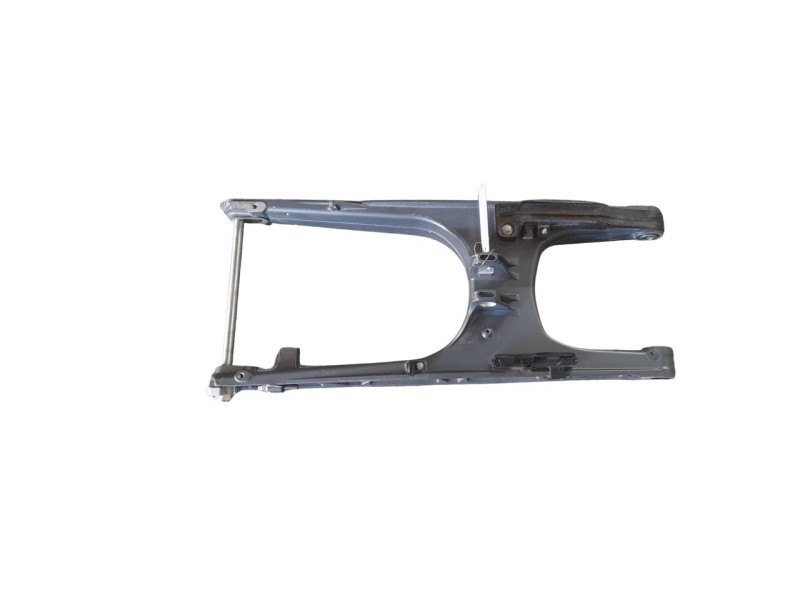 Recambio de puente trasero para ktm 390 duke referencia OEM IAM 28104030044BA  