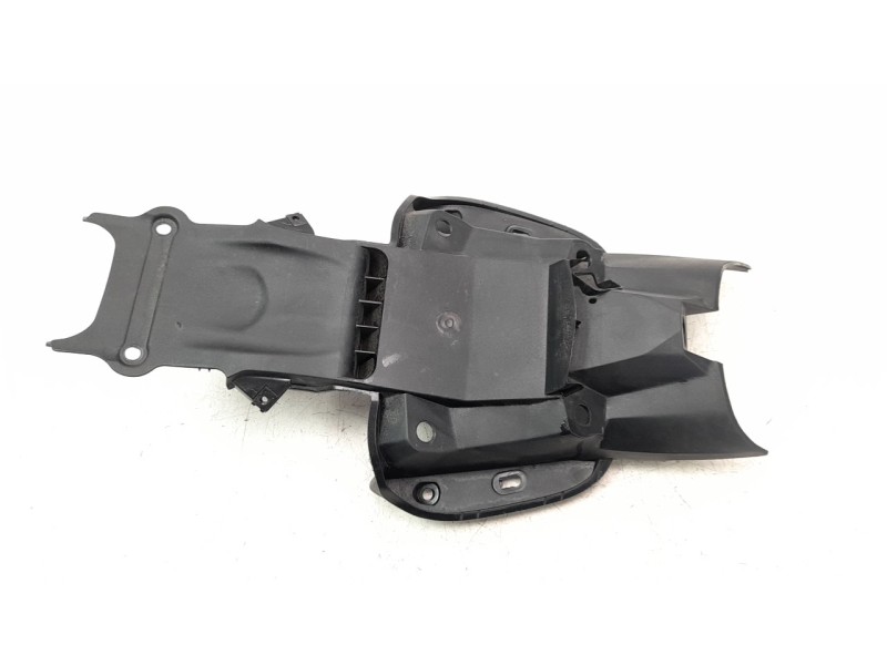 Recambio de guardabarros trasero para honda cb 125 f referencia OEM IAM 80131K98E00  