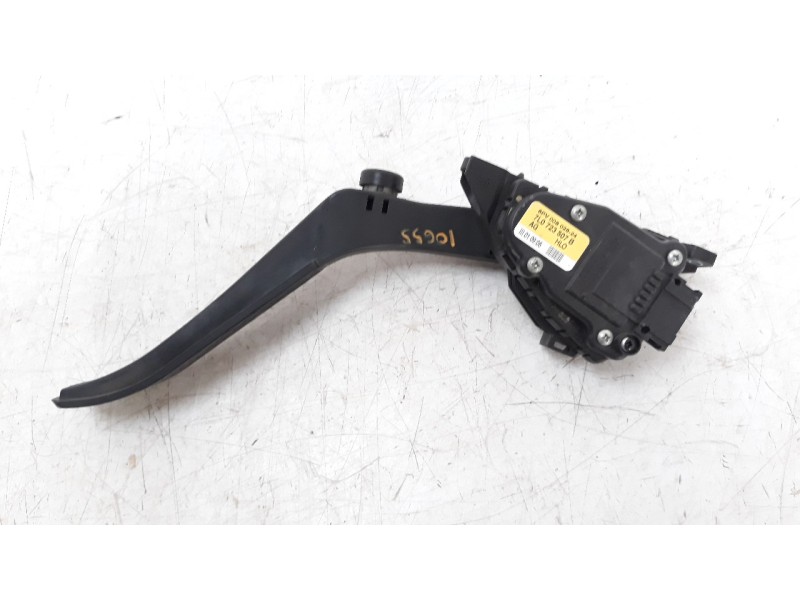 Recambio de potenciometro pedal para volkswagen touareg (7la) 3.2 v6 24v referencia OEM IAM 7L0723507B  