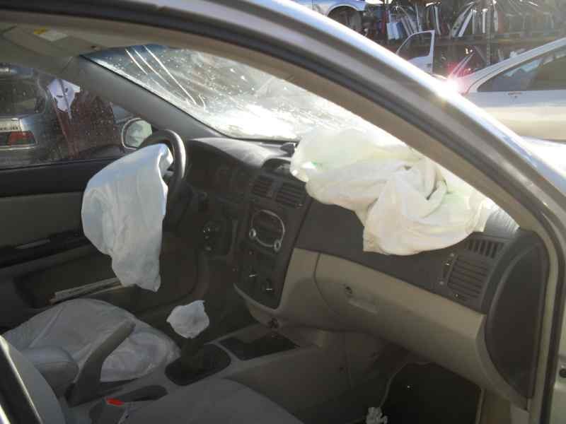 kia cerato del año 2005