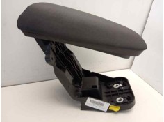 Recambio de apoyabrazos central para volvo v40 kinetic referencia OEM IAM 31448087   2