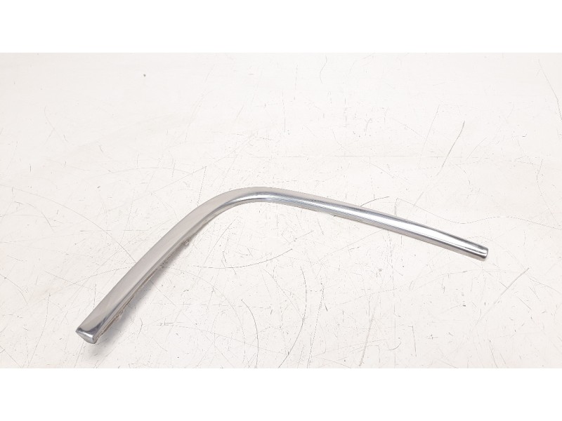 Recambio de moldura para peugeot 2008 (--.2013) 1.2 12v e-thp referencia OEM IAM 9800983780  