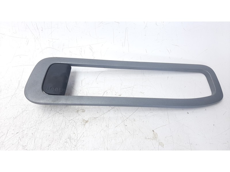 Recambio de moldura para jeep cherokee 2.0 m-jet cat referencia OEM IAM 1ZW61TRMAA  