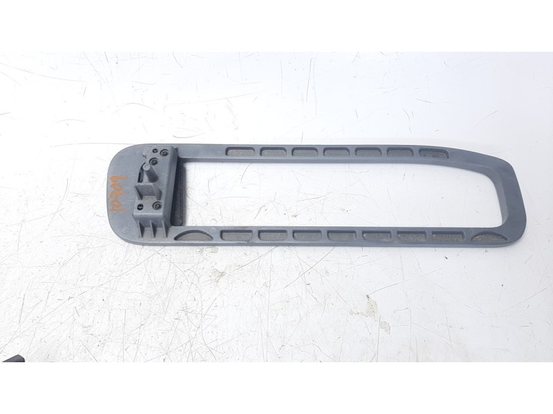 Recambio de moldura para jeep cherokee 2.0 m-jet cat referencia OEM IAM 1ZW61TRMAA  