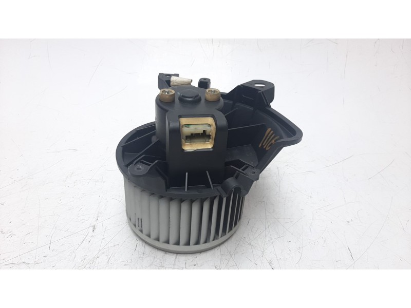 Recambio de ventilador calefaccion para opel corsa d 1.4 16v referencia OEM IAM 164230100 34027 VHF510047