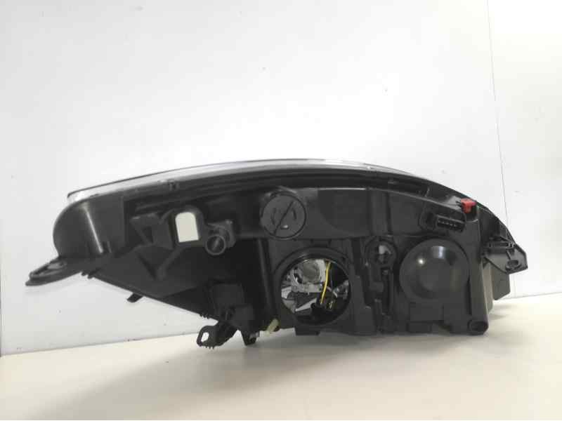 Recambio de faro izquierdo para renault scenic iii referencia OEM IAM 260608203R 10119981002 RN0384914
