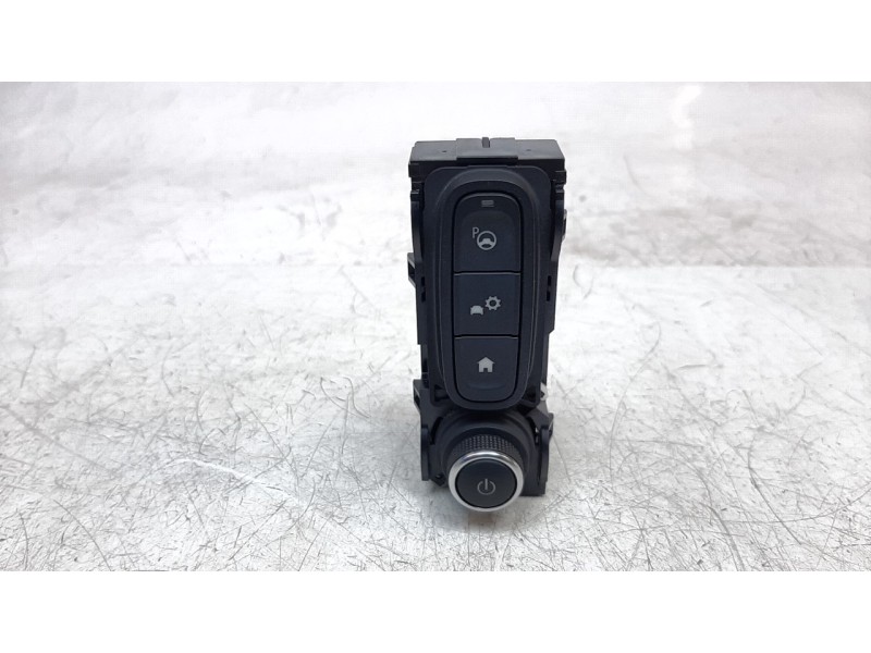 Recambio de mando control radio para renault clio iv referencia OEM IAM 253B08825R  