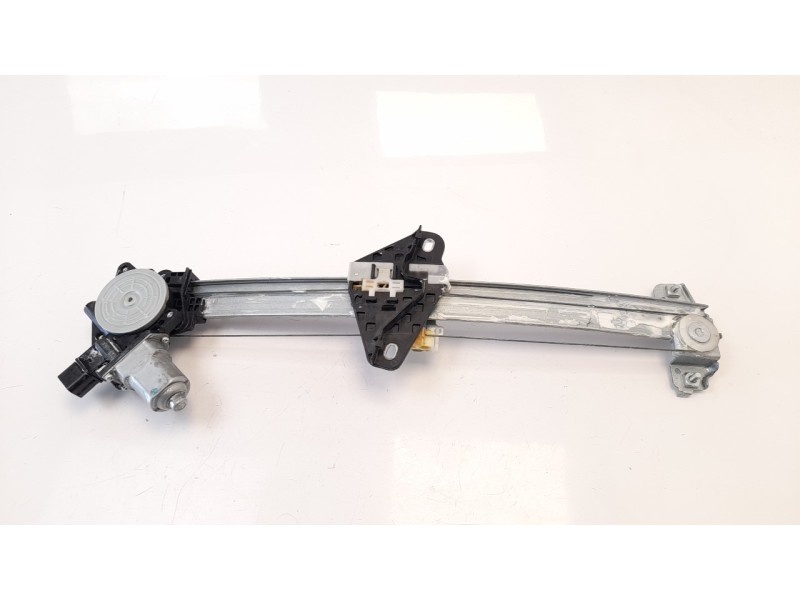 Recambio de elevalunas trasero derecho para honda civic berlina 5 (fk) 1.4 cat referencia OEM IAM 72710SMGE01  