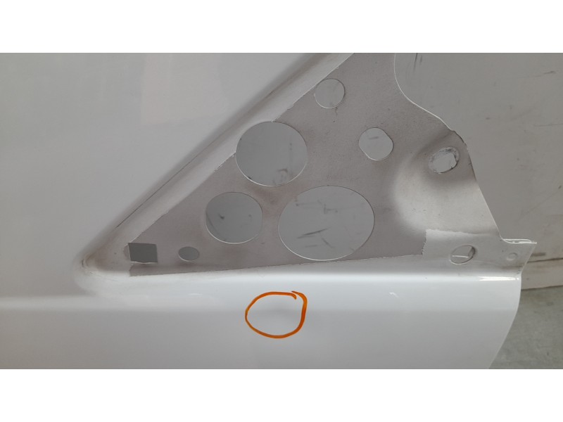 Recambio de aleta delantera izquierda para ford transit furgón (tts) 2.0 tdci cat referencia OEM IAM PBK31V16006AL 109106212 FD9