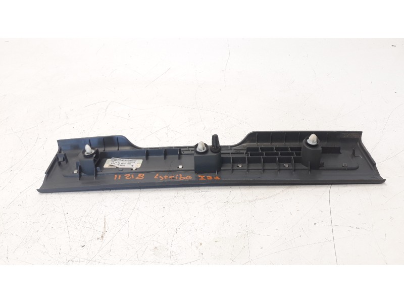 Recambio de moldura para land rover evoque 2.0 turbo cat referencia OEM IAM BJ3M13201AB8LAA BJ3213201AAW 